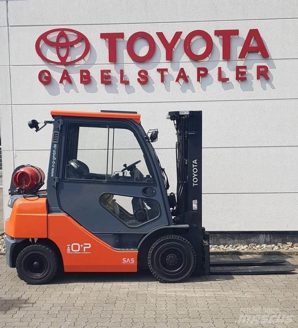 Toyota 02-8FGF25 Gasstapler