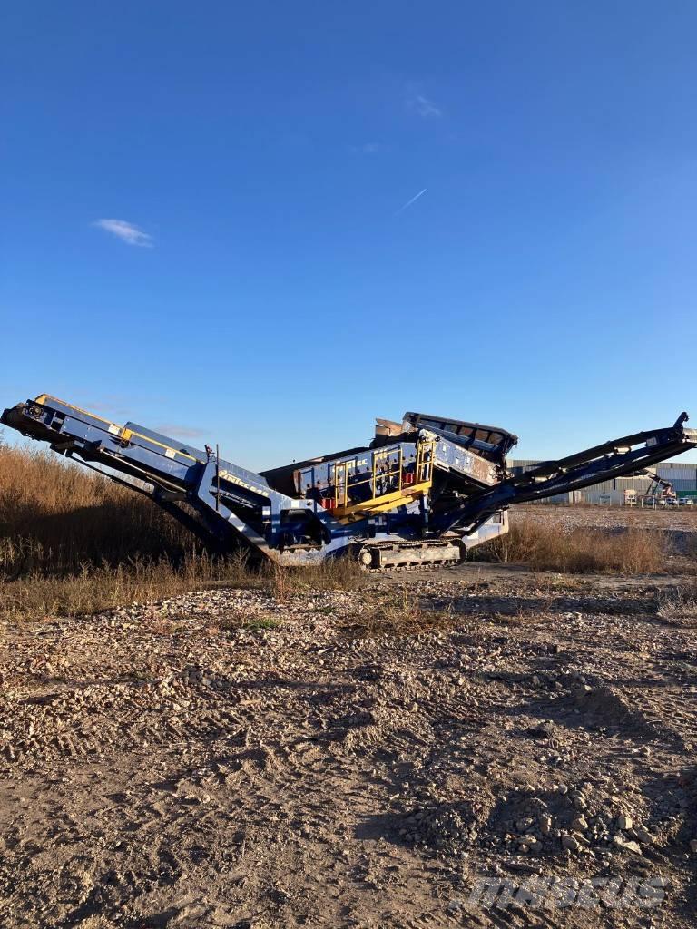 Fintec 640 Sieb- und Brechanlagen