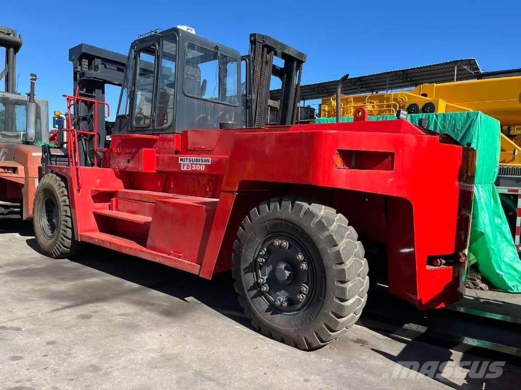 Mitsubishi FD 30 T Dieselstapler