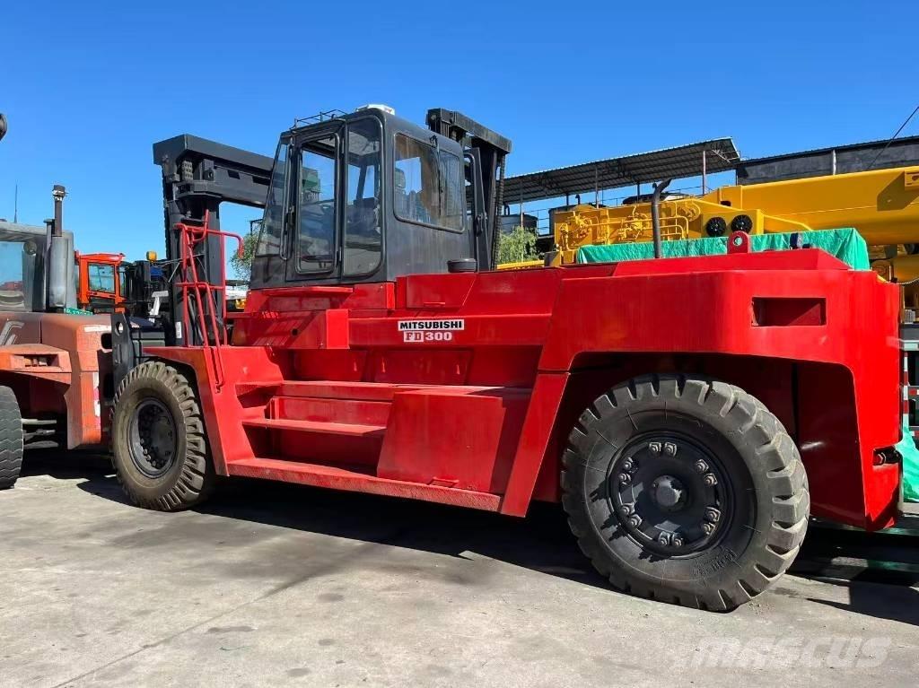 Mitsubishi FD 30 T Dieselstapler