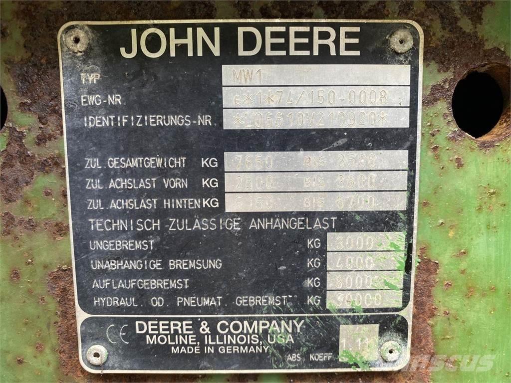 John Deere 6610 Traktoren