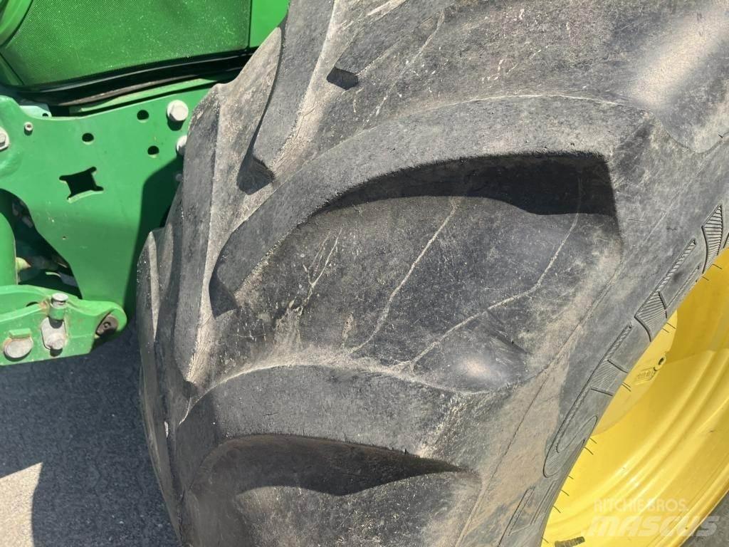 John Deere 6210R Traktoren