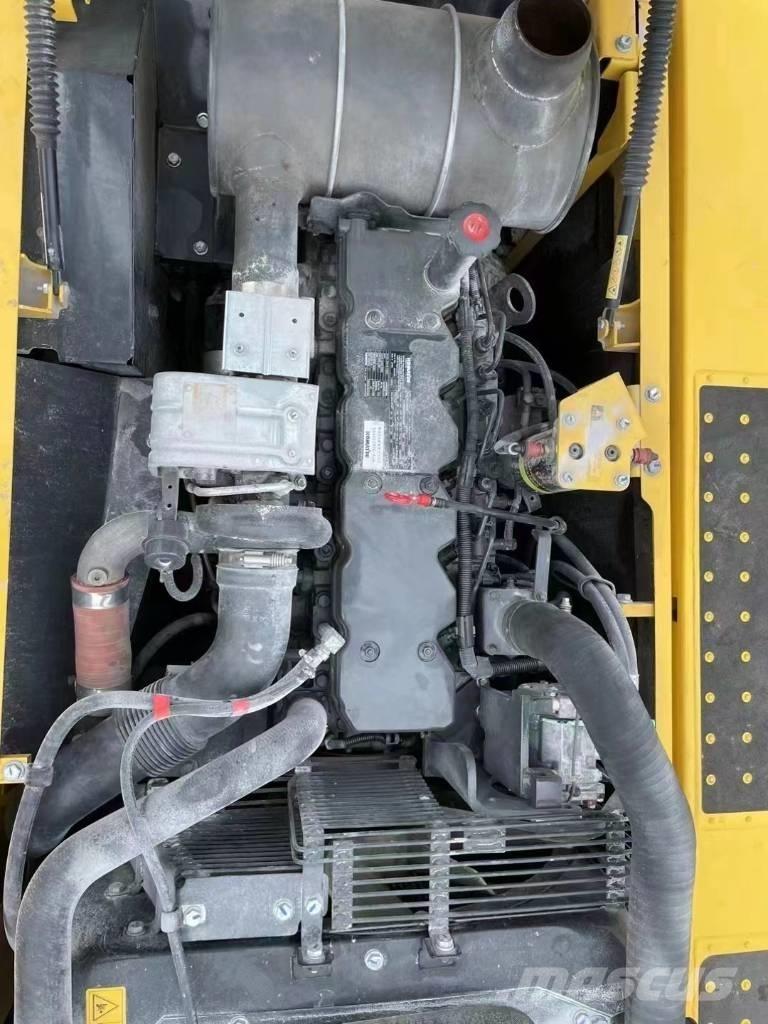 Komatsu PC220-8 Raupenbagger