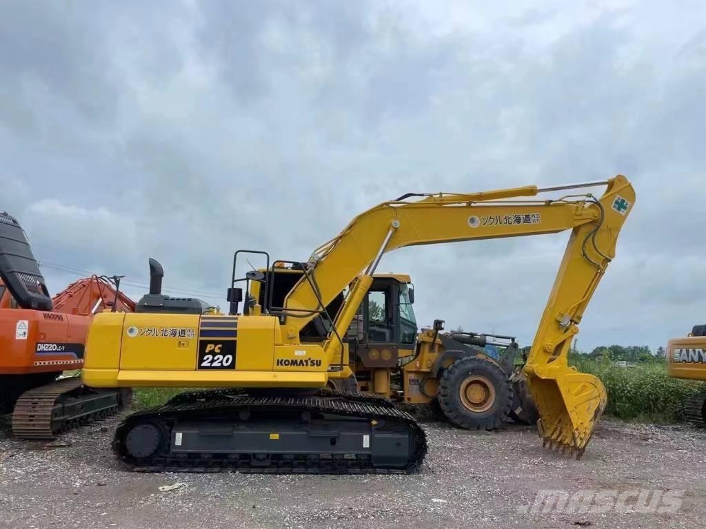 Komatsu PC220-8 Raupenbagger