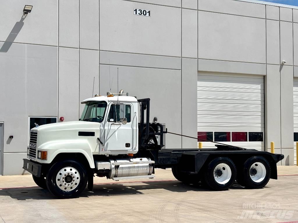 Mack CH 613 Bergungsfahrzeuge