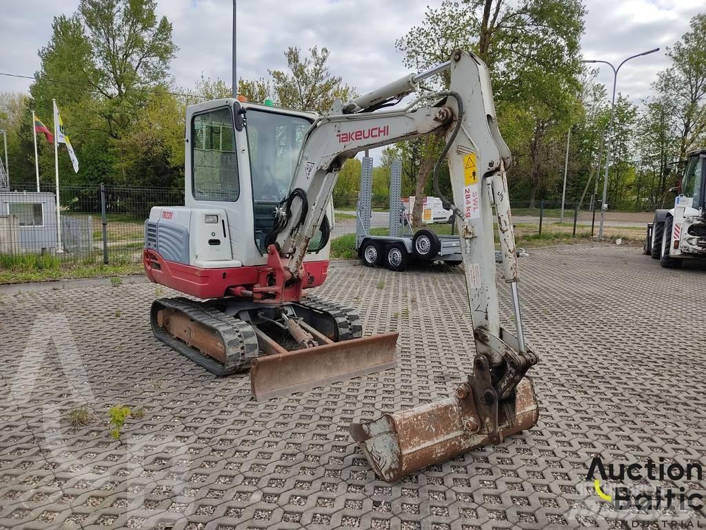 Takeuchi TB228 Minibagger < 7t
