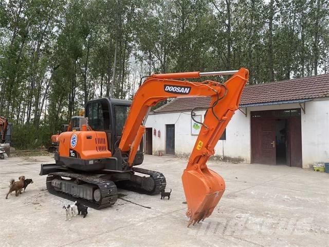Doosan DX60 Raupenbagger