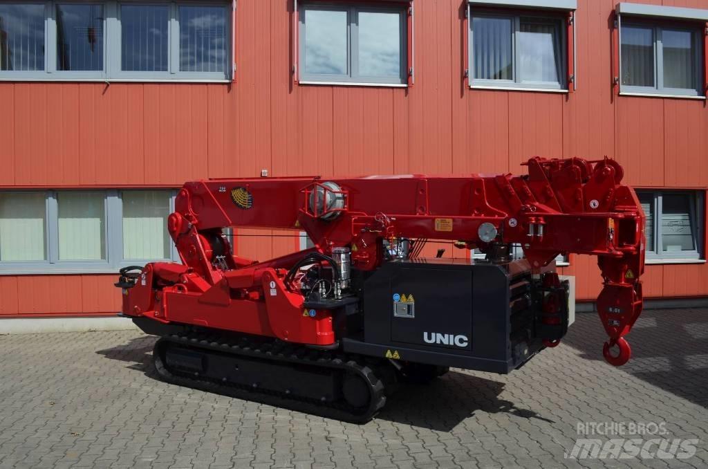 Unic URW-806 Minikrane