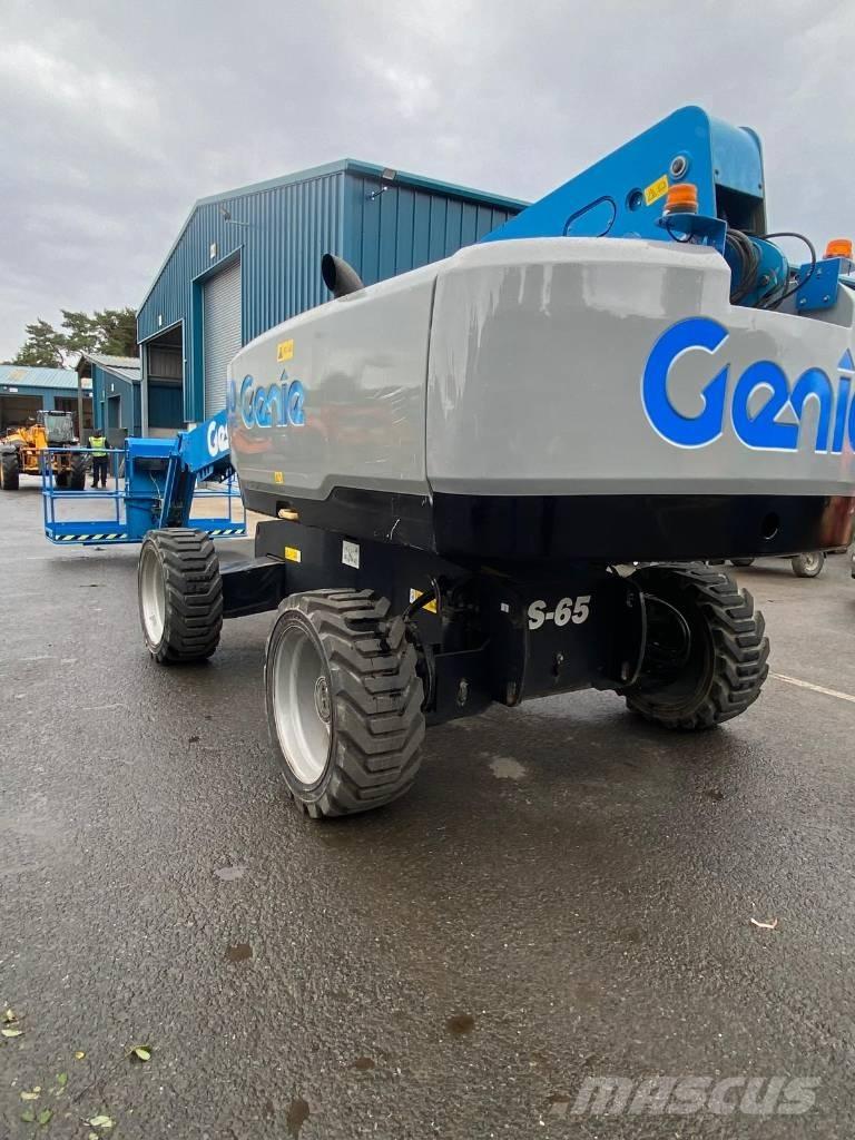 Genie S 65 Teleskopbühnen