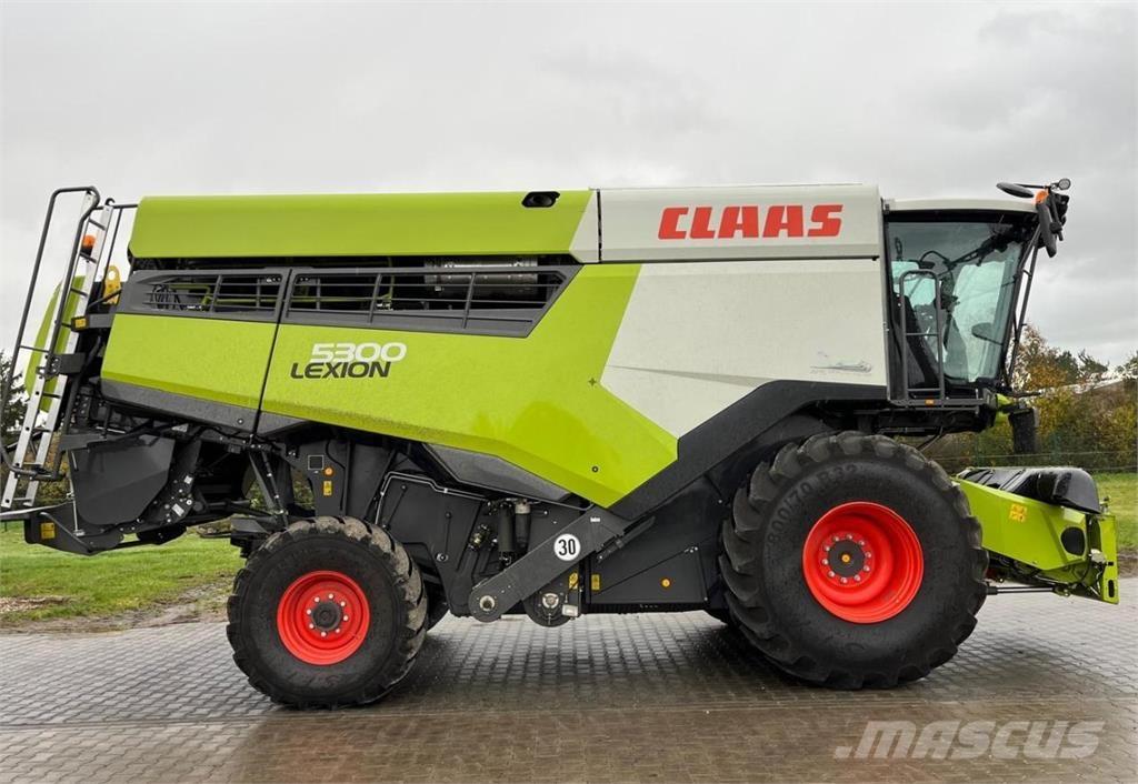CLAAS Lexion 5300 Mähdrescher