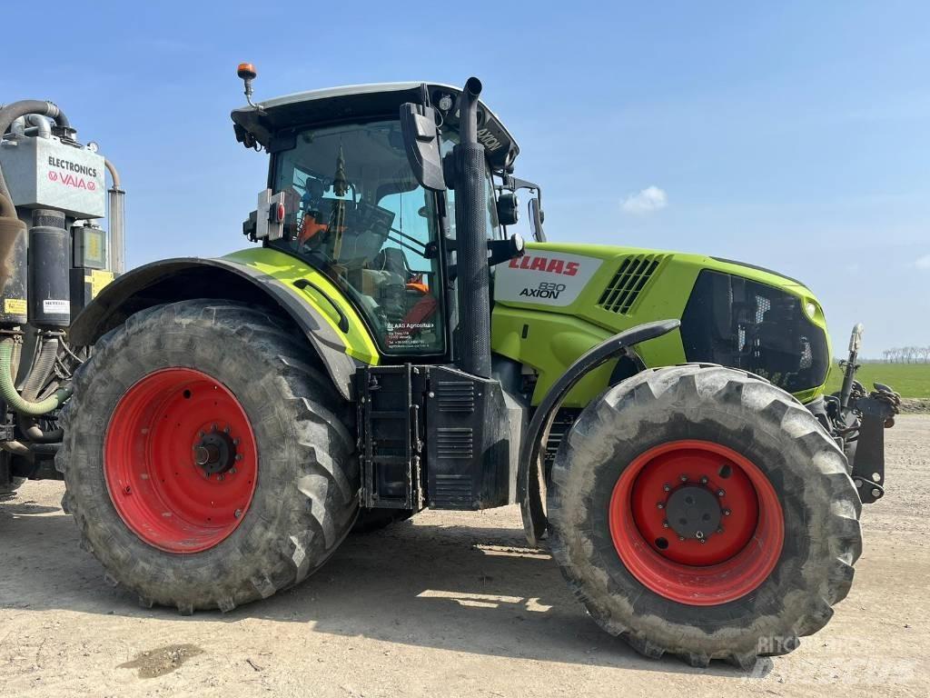 CLAAS Axion 830 Traktoren