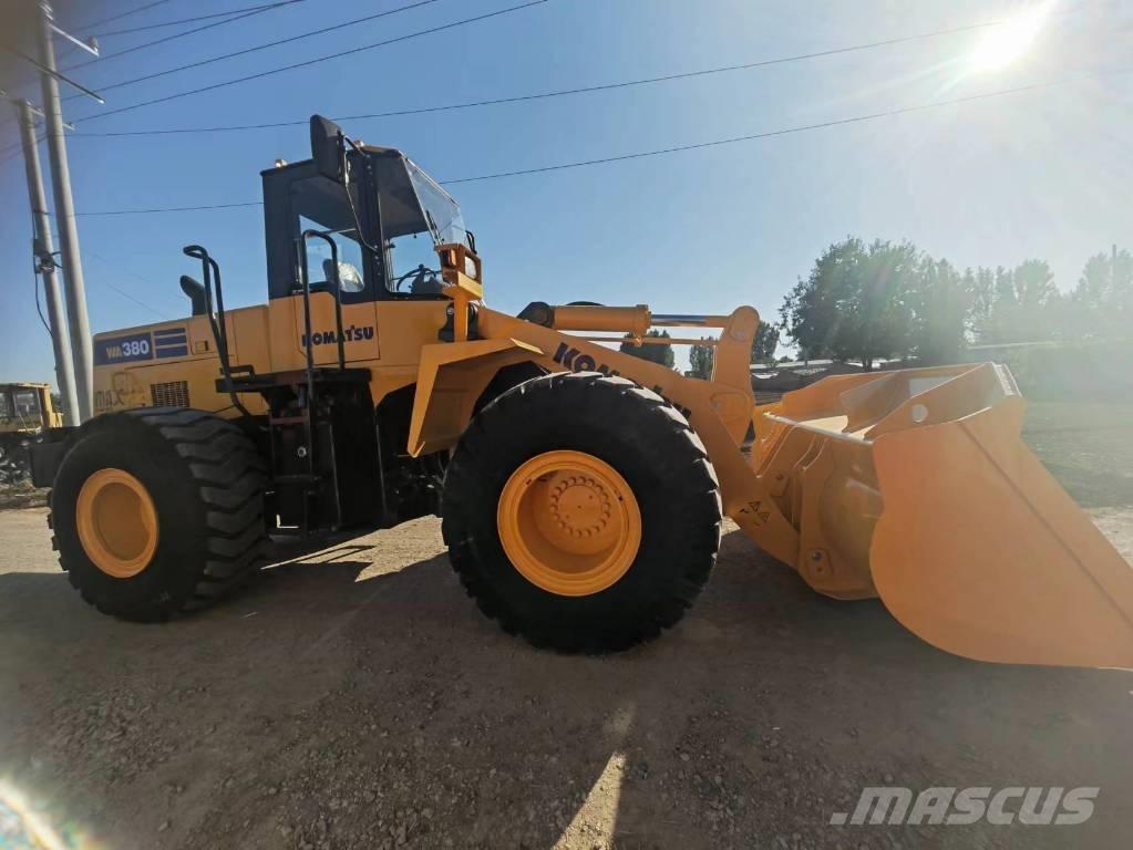 Komatsu WA 380 Radlader