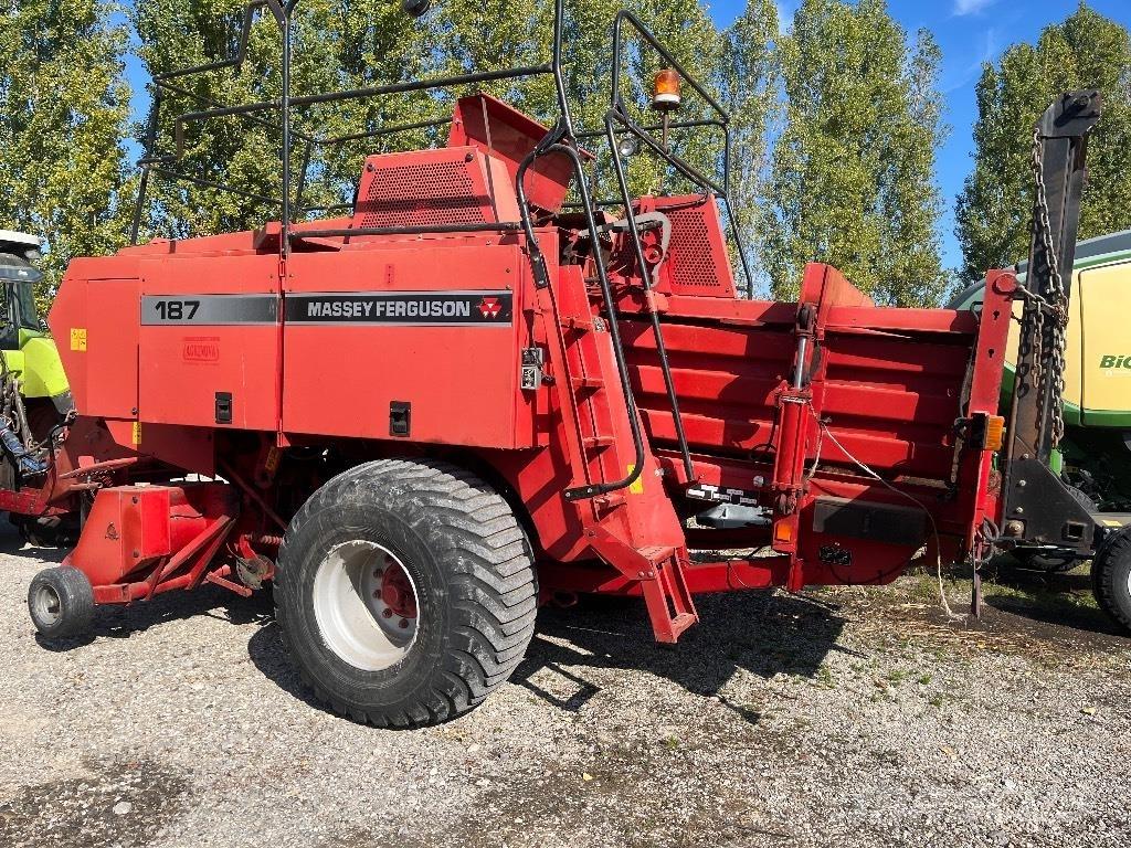 Massey Ferguson 187 Quaderpressen