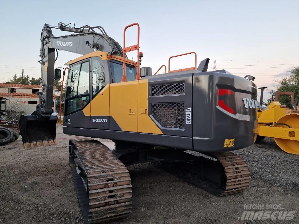 Volvo EC 220 E Raupenbagger
