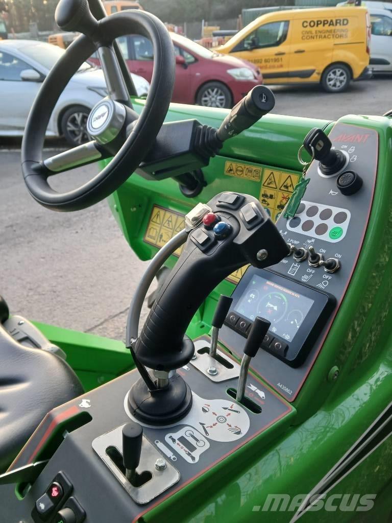 Avant 760i Multifunktionslader