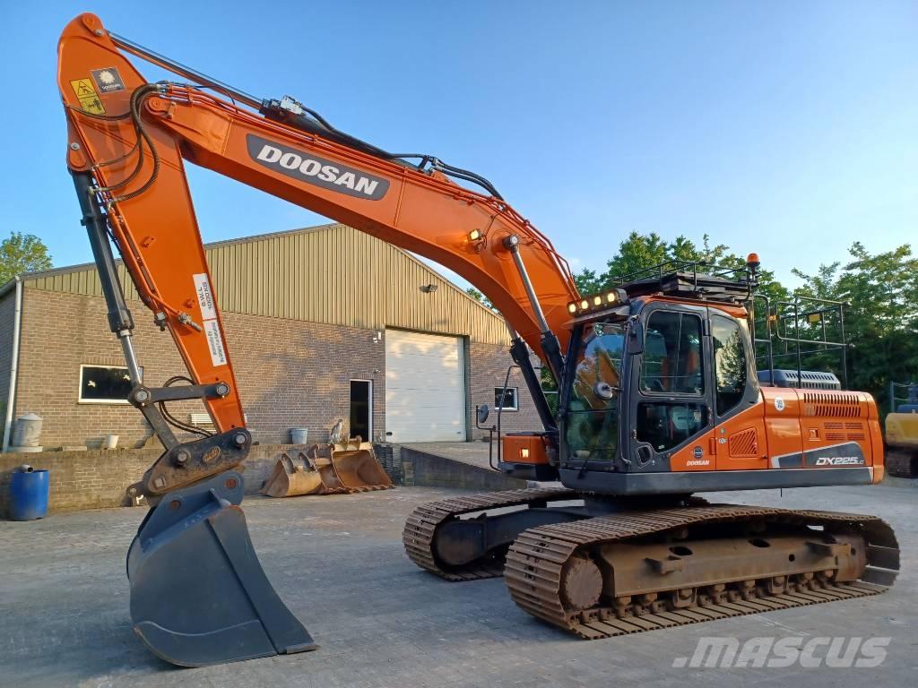 Doosan DX 225 LC-5 Raupenbagger