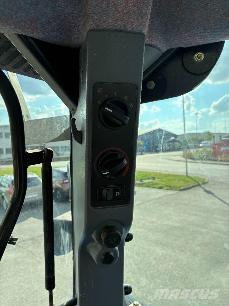 New Holland TS 130 A Traktoren