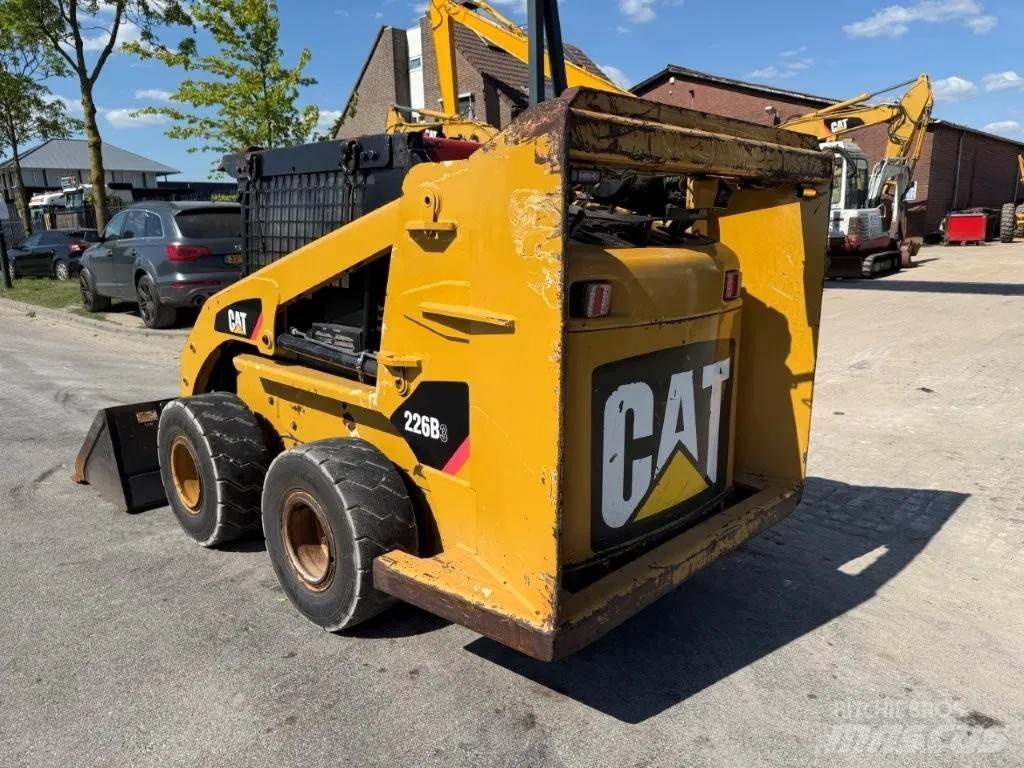 CAT 226B3 Turbo Kompaktlader
