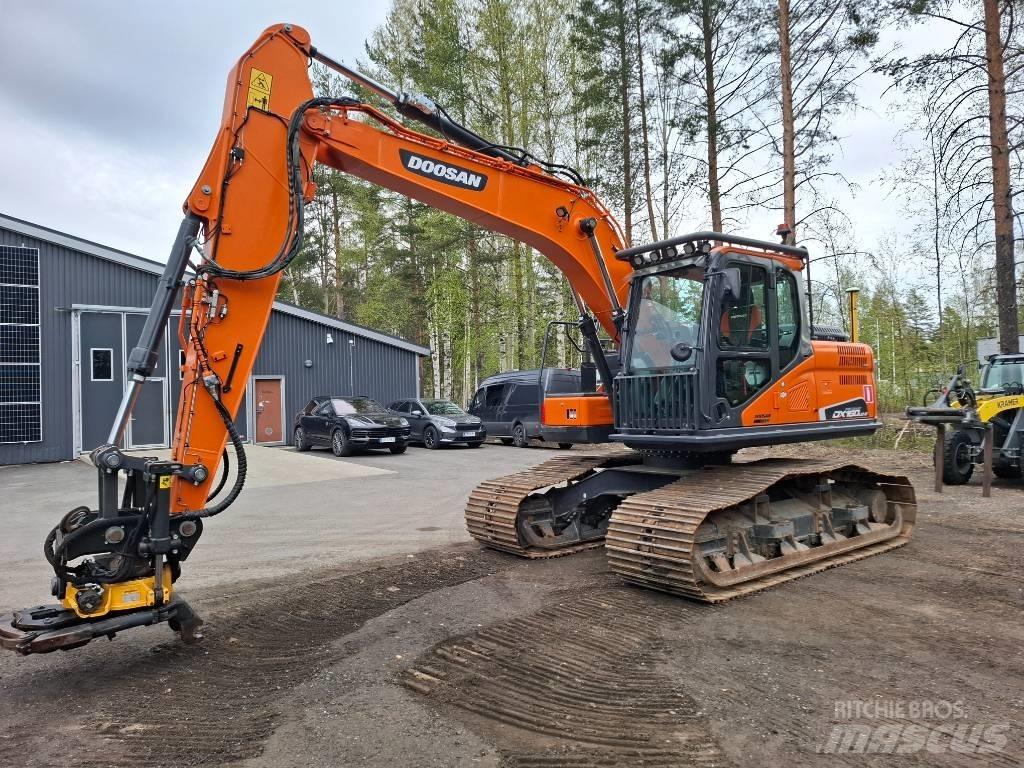 Doosan DX160LC-5 Raupenbagger