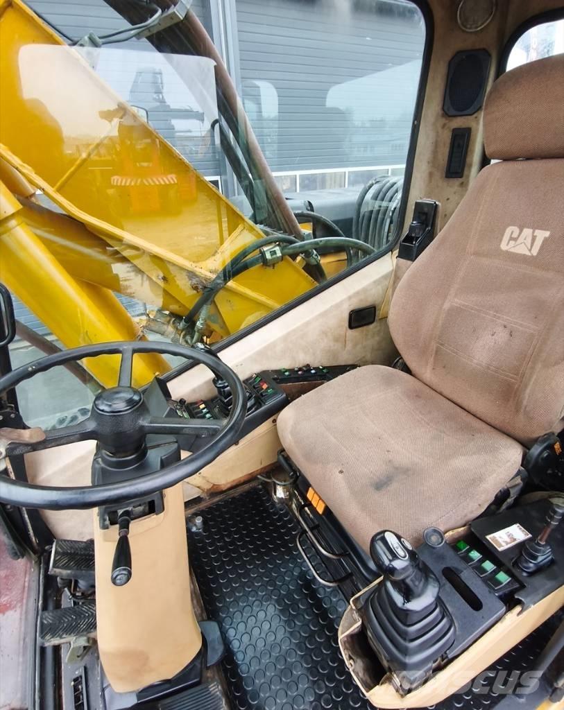 CAT M 315 Mobilbagger