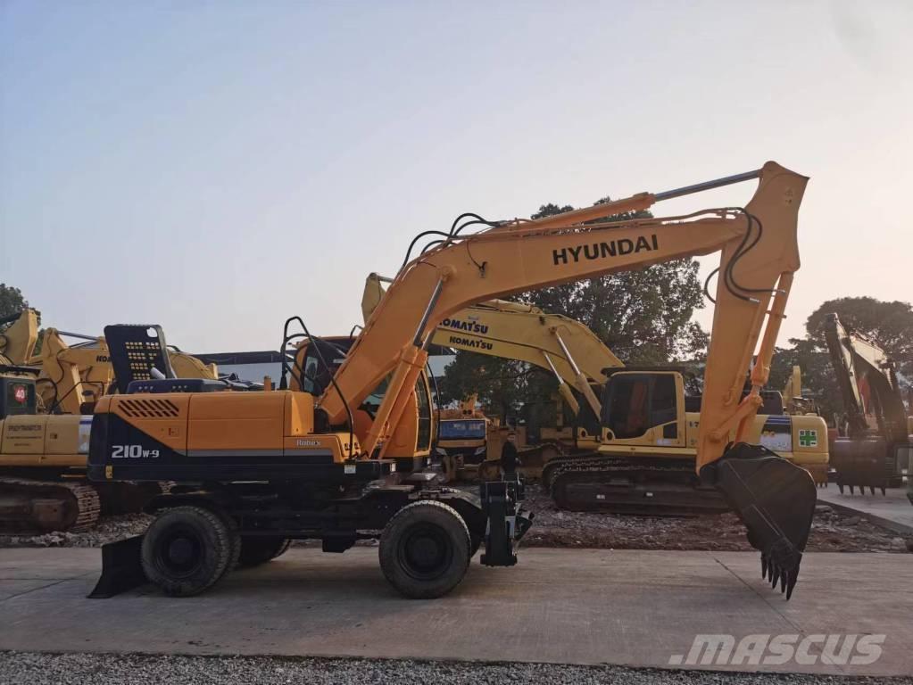 Hyundai R210W-7 Mobilbagger