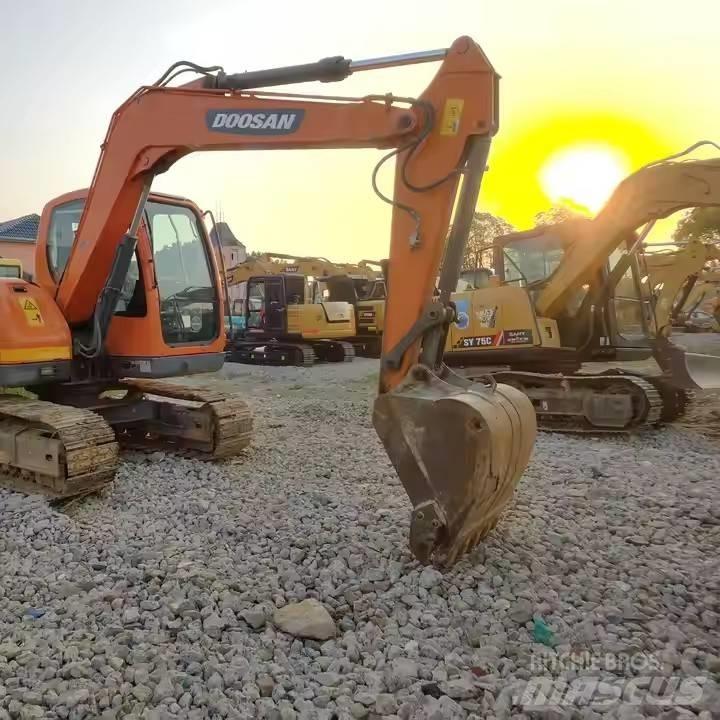 Doosan DX85-9C Raupenbagger