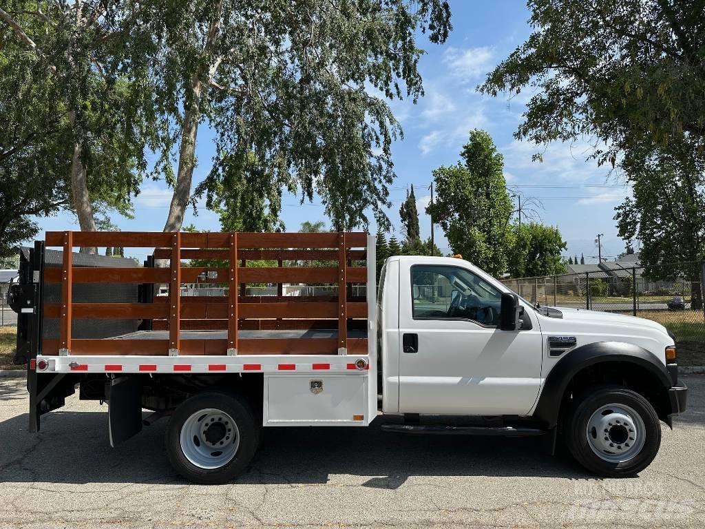 Ford F 450 SD Pritschenwagen/Pritschenwagen mit Seitenklappe