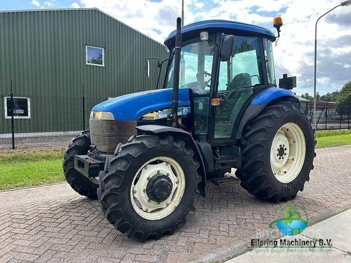 New Holland TD90 D Traktoren