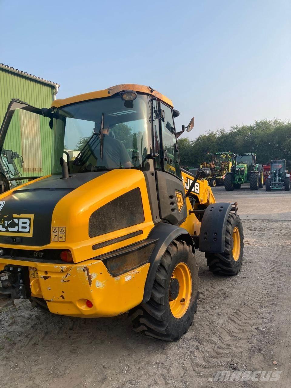 JCB TM 220 Teleskoplader für Landwirtschaft
