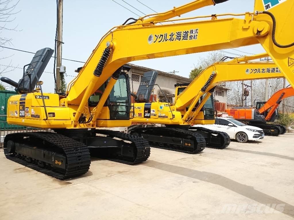 Komatsu PC200-8 Raupenbagger