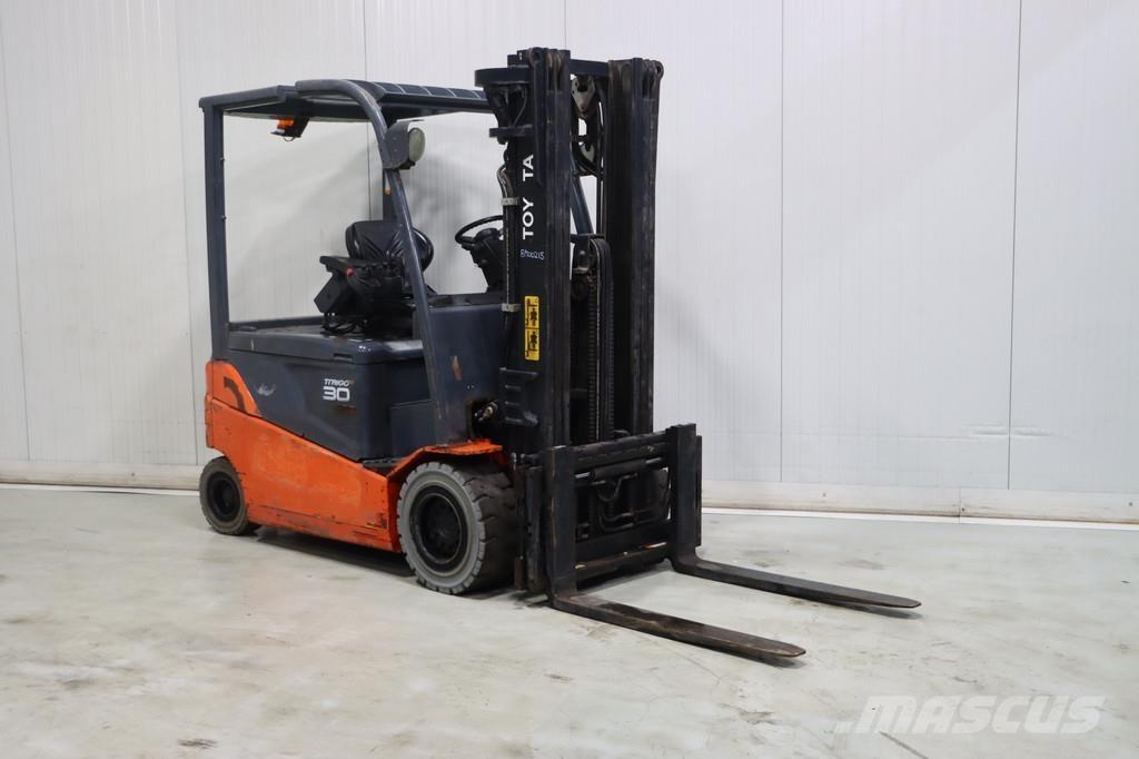 Toyota 8FBMT30 Elektrostapler