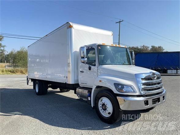 Hino 338 Kofferaufbau