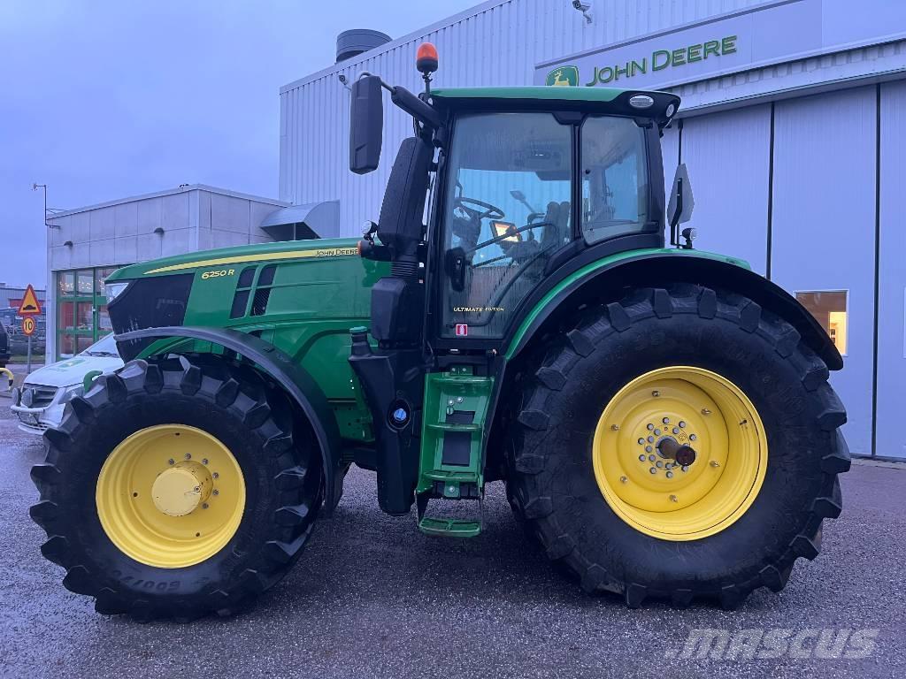 John Deere 6250 R Traktoren