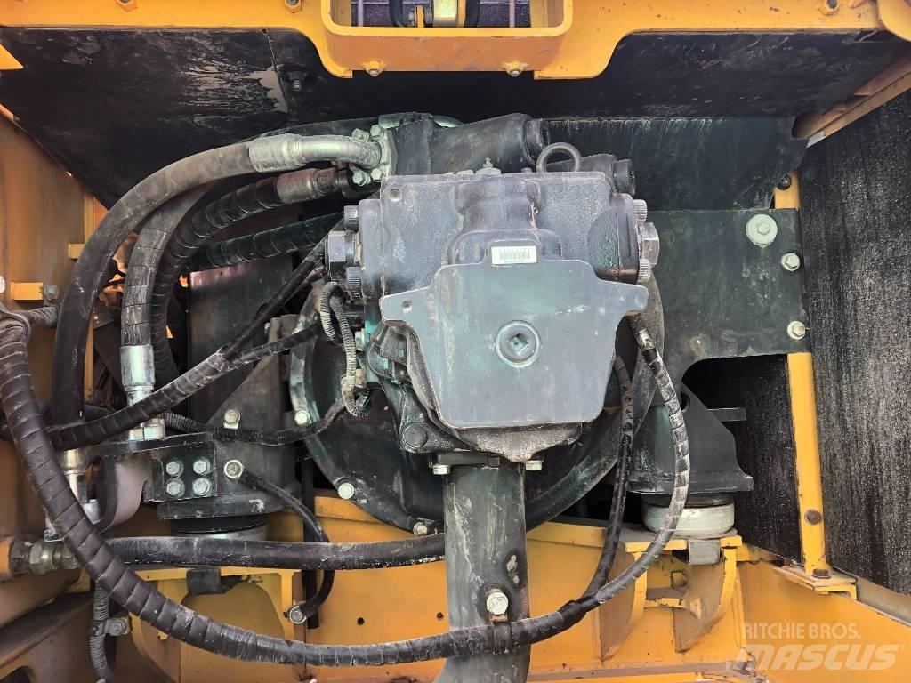 Komatsu 350 Raupenbagger