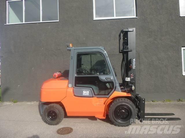 Toyota 7 FD A 50 Dieselstapler