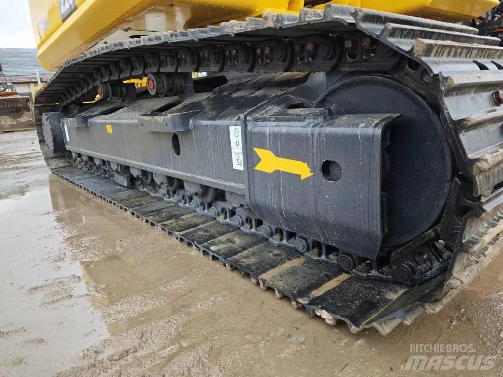 Komatsu PC 220-8 Raupenbagger