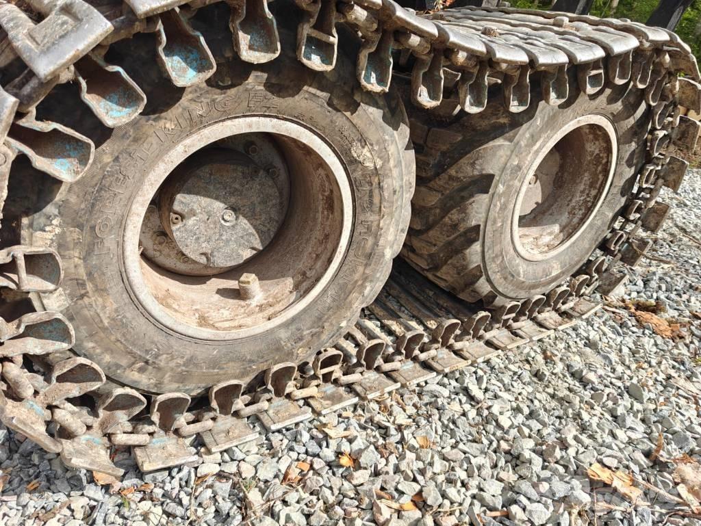 Komatsu 855 Forwarder