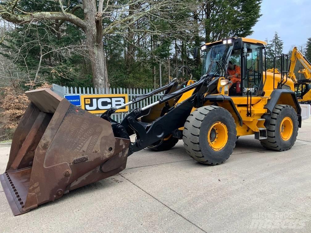 JCB 437 HT Radlader