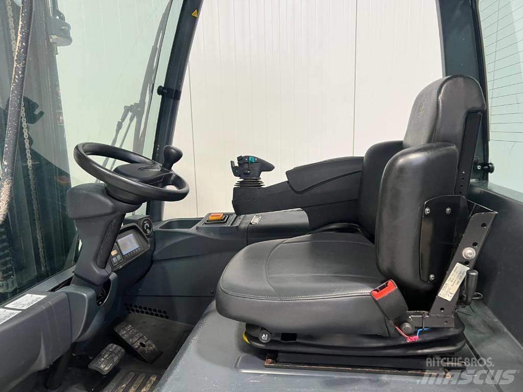 Jungheinrich EFG425k Elektrostapler