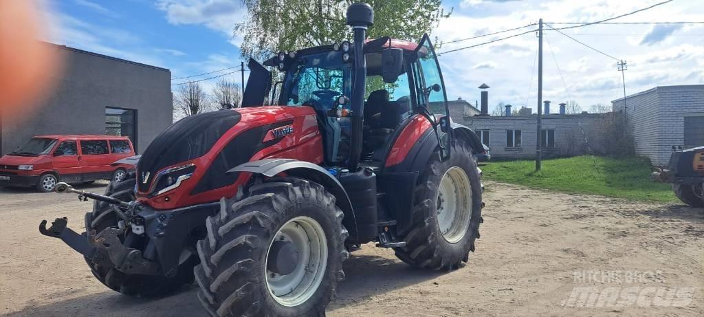 Valtra T-175 A Traktoren