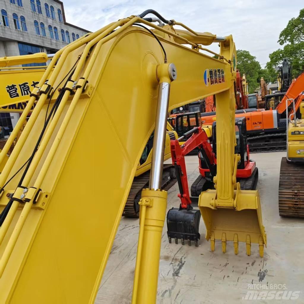 Komatsu PC 220-8 Raupenbagger