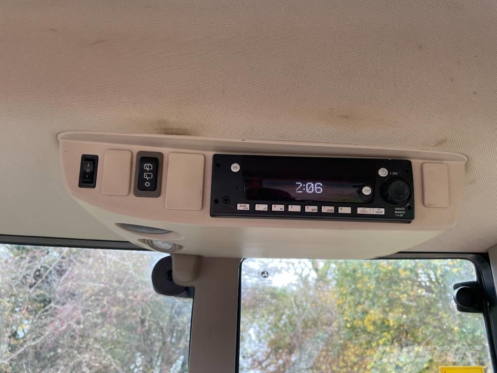 John Deere 6155 M Traktoren