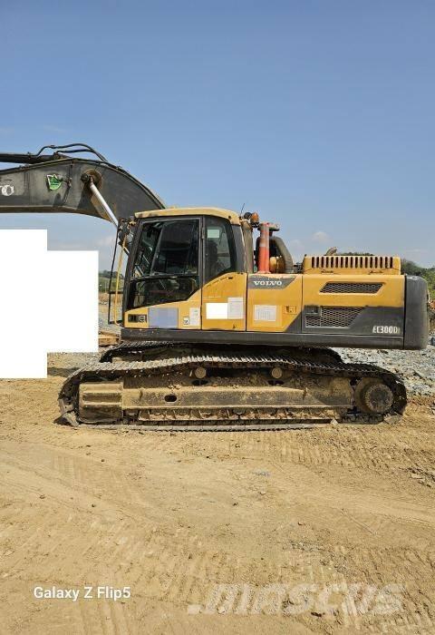 Volvo EC 300 D Raupenbagger