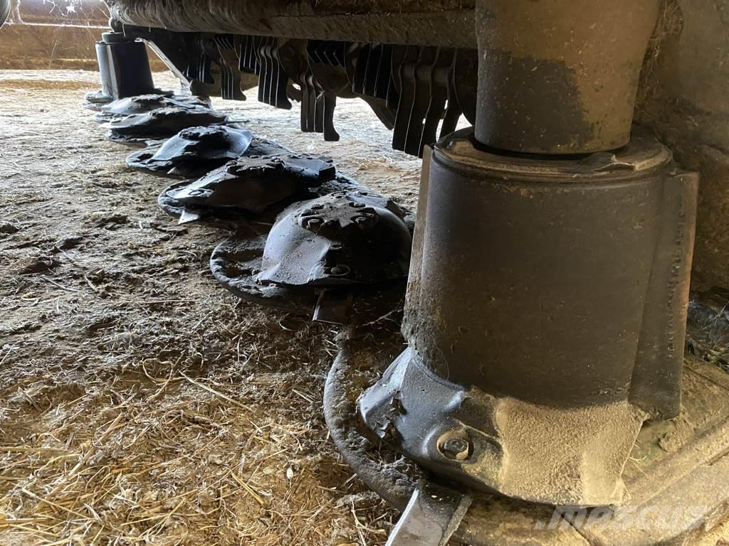 John Deere F 310 R Gezogene und selbstfahrende Mäher
