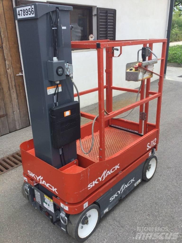 SkyJack SJ 12 Scheren-Arbeitsbühnen
