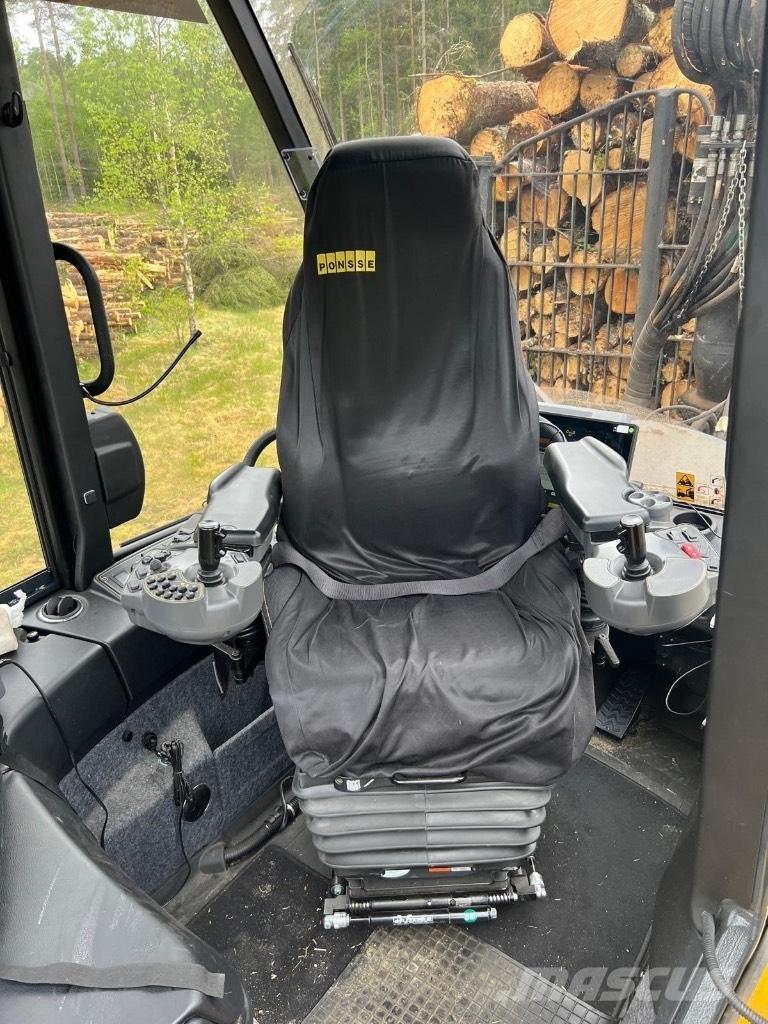 Ponsse Buffalo Forwarder