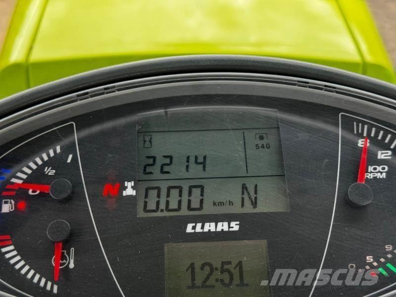 CLAAS AXION 870 Traktoren