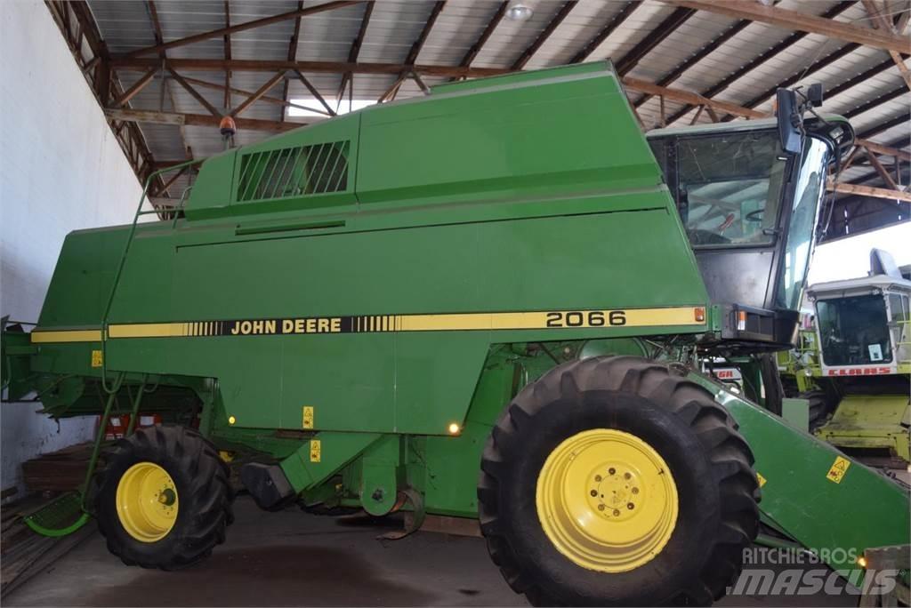 John Deere 2066 Mähdrescher