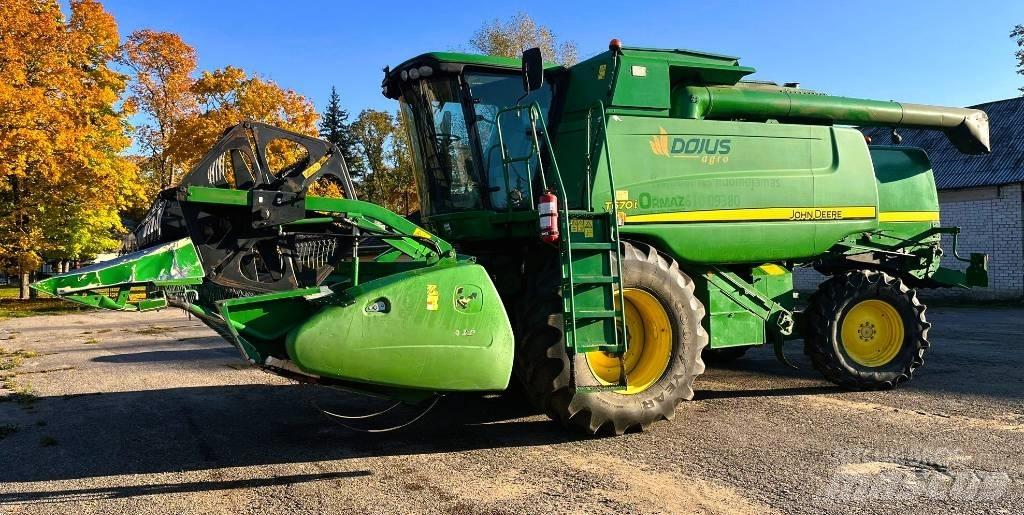 John Deere T 670 i Mähdrescher