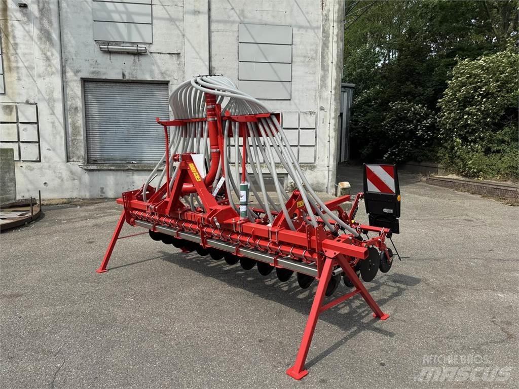 Kverneland CB 3000 Drillmaschinen